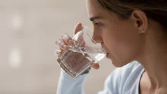 Günde Gerçekten 2 Litre Su İçmeli miyiz? Başka İçeceklerle Değiştirmek Mümkün mü?