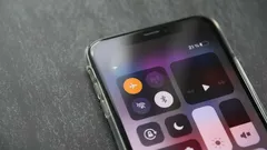 Telefonu Uçak Moduna Almak Ne İşe Yarar: Bu Özellik Neden Sandığımızdan Daha Önemli?